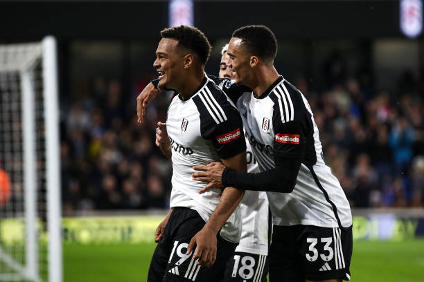 默默奉献的 默默奉献的