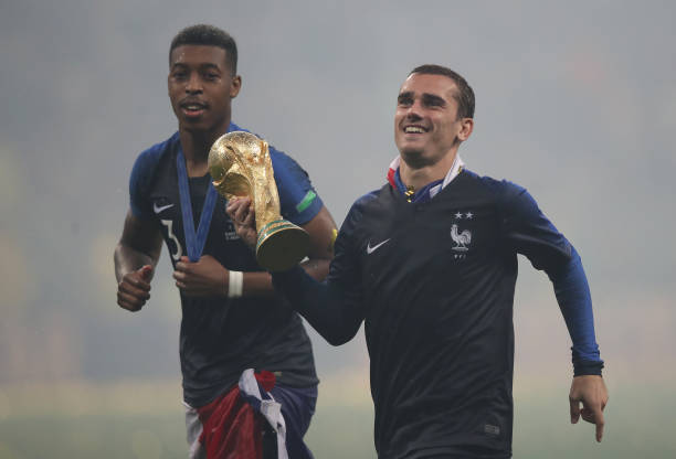 却忽略了他 却忽略了他