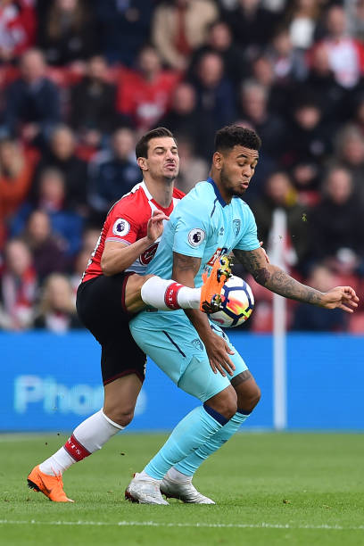 他因伤病过 他因伤病过