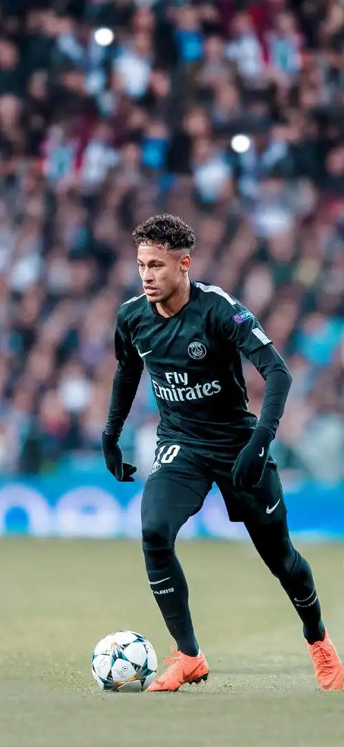 他吸引了众 他吸引了众