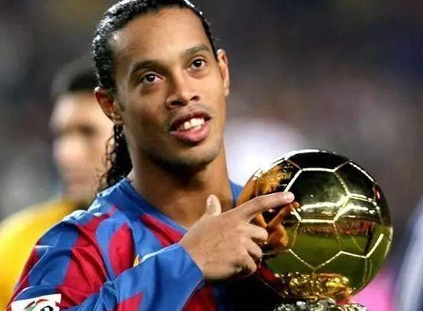 决无疑是球 决无疑是球