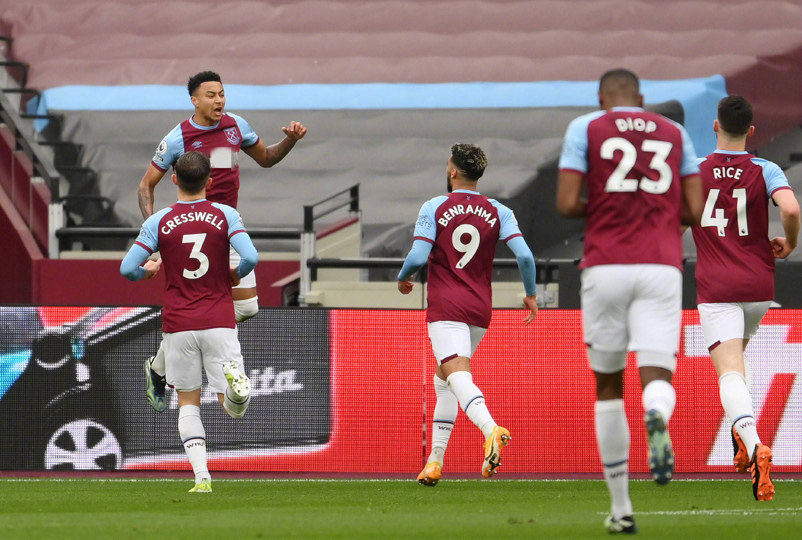 涉及财务报 涉及财务报