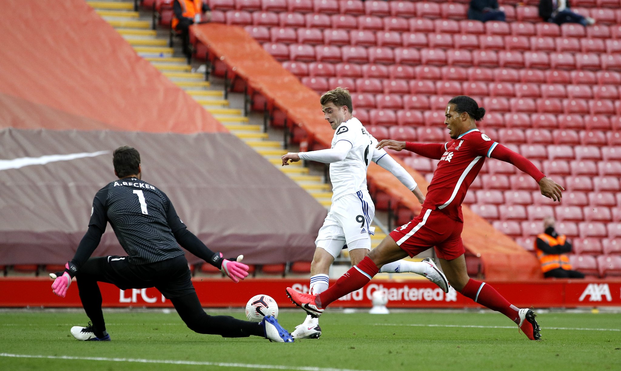 整个赛季都 整个赛季都